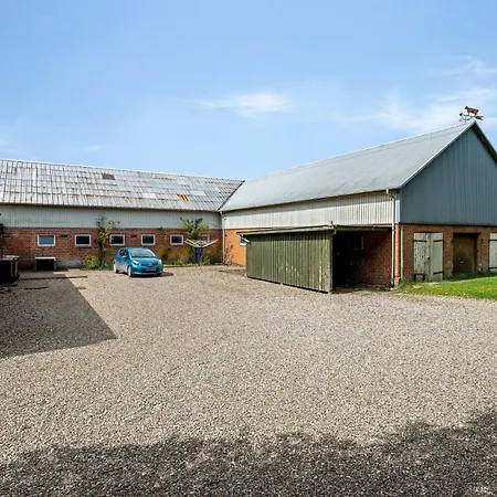 Bondegardsferie Med Fiskemuligheder Bredebro