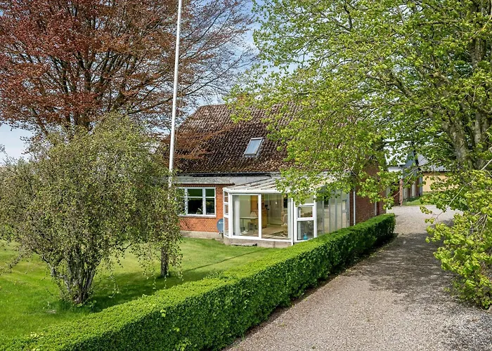 Bondegardsferie Med Fiskemuligheder Vakantiehuis *